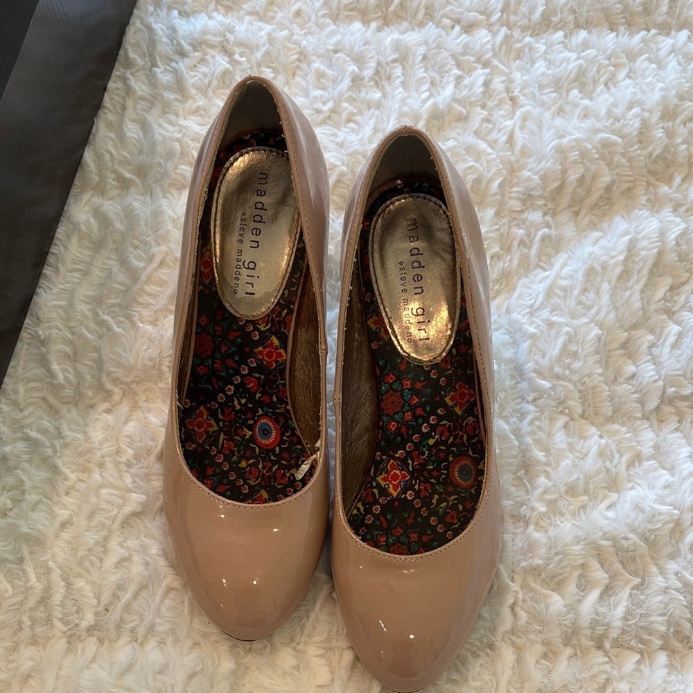 Madden Girl Women's Nude Heels